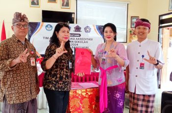 AKREDITASI PERPUSTAKAAN SASTRA GRAHA SD NEGERI 1 BANYUASRI DENGAN NILAI SANGAT MEMUASKAN