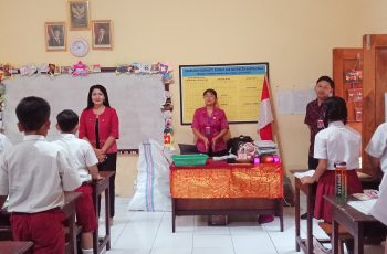 Inspeksi Kebersihan di kelas 1-6 Dalam Rangka Mengevaluasi Tingkat Kebersihan Setiap Kelas